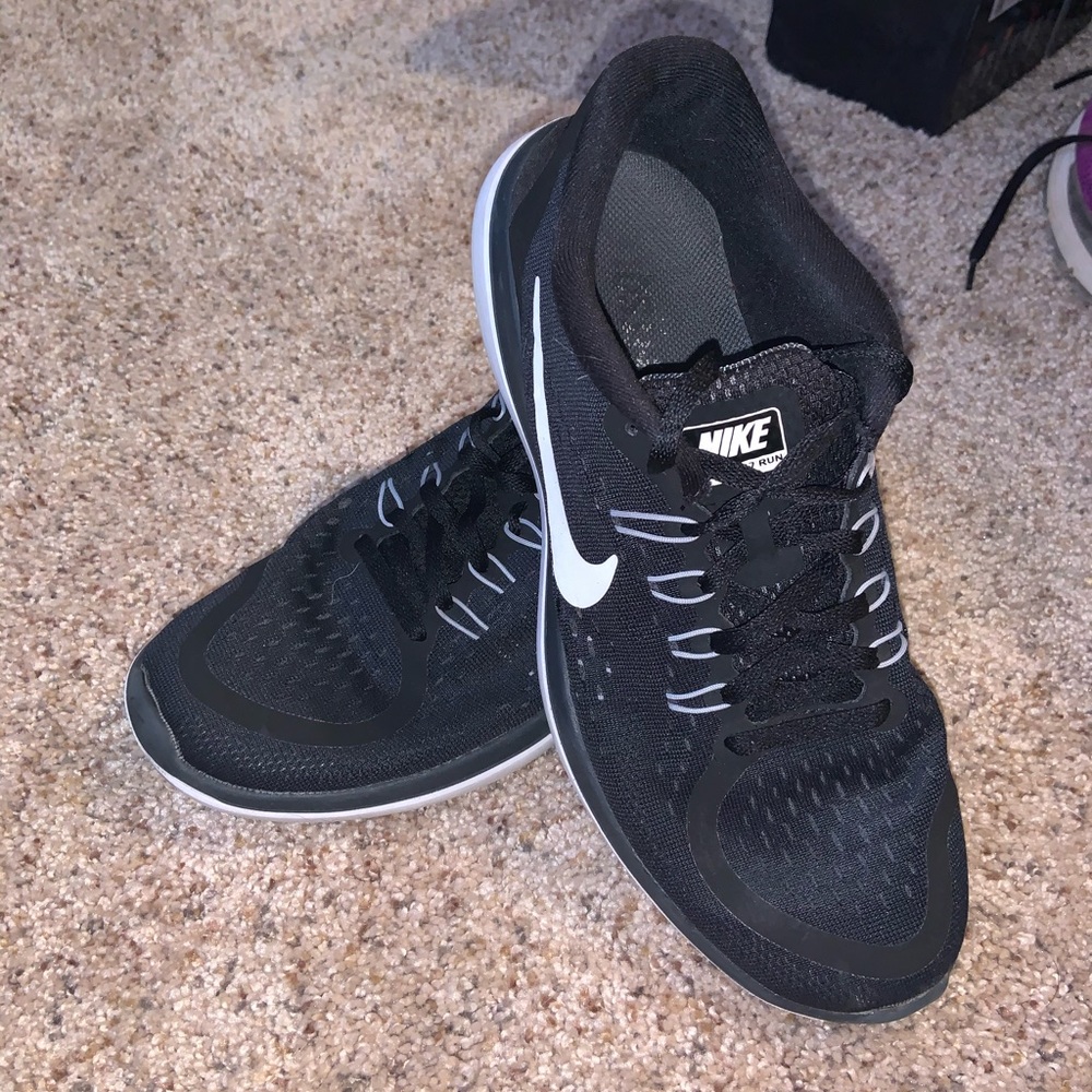 Nike Free Runs